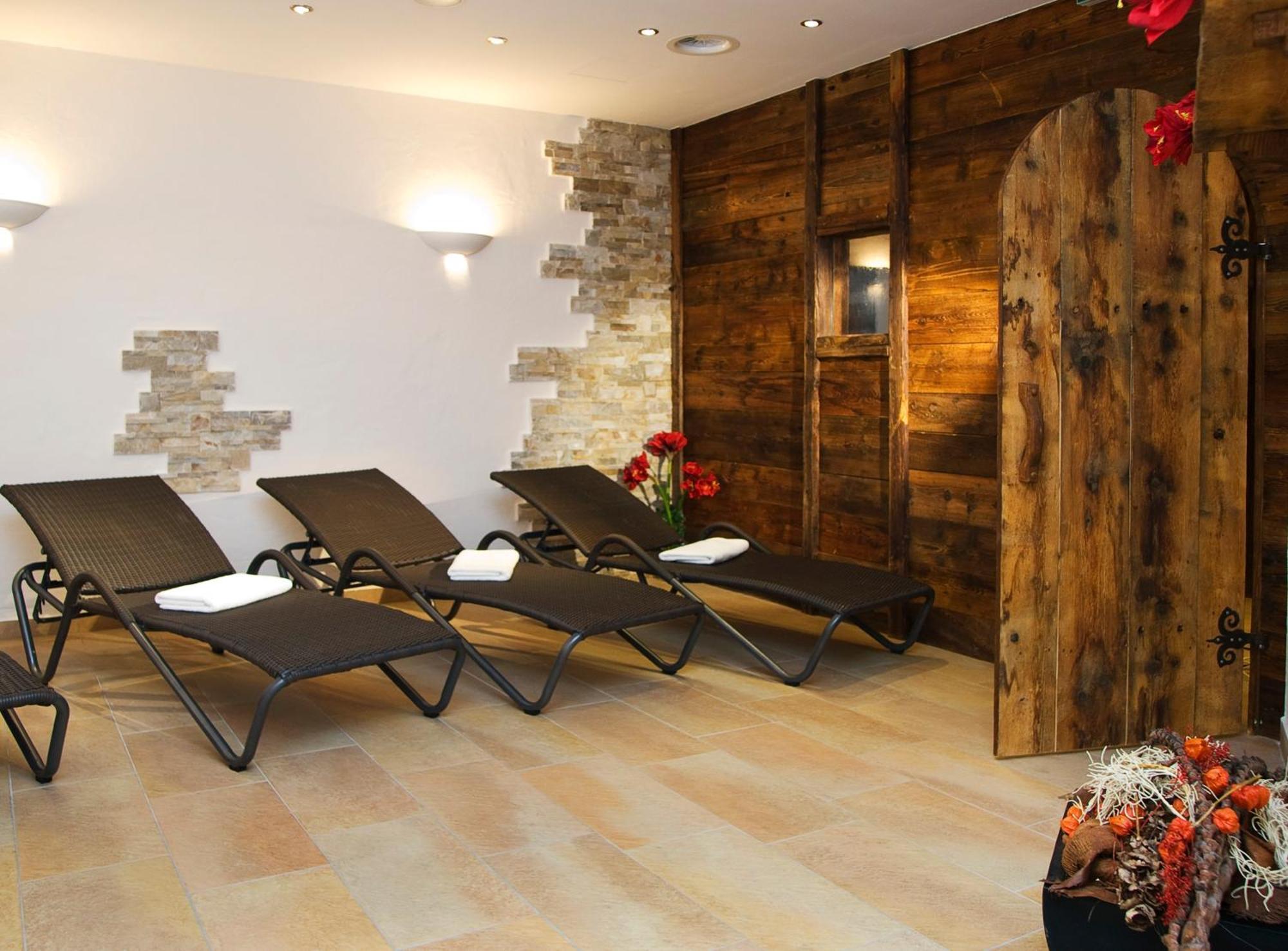 Apart-Hotel Aurora Fiss Extérieur photo