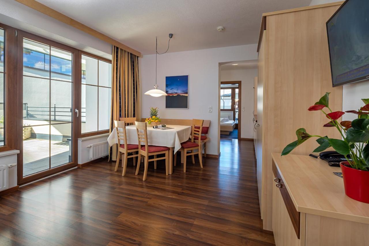 Apart-Hotel Aurora Fiss Extérieur photo